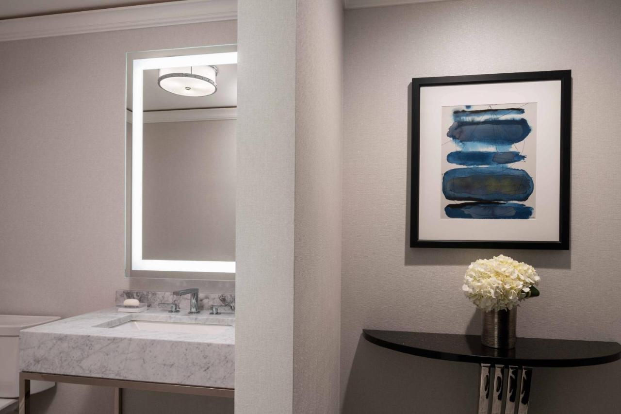 The Ritz-carlton, St. Louis Hotel
